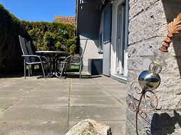 Cozy Holiday Home by the Dike in a Quiet Location at Lauwersmeer