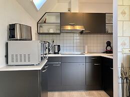 Cozy Holiday Home by the Dike in a Quiet Location at Lauwersmeer