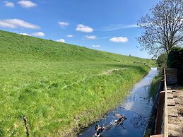 Cozy Holiday Home by the Dike in a Quiet Location at Lauwersmeer