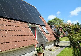 Holiday Home Urlaubsruhe 6 p Near Lake Lauwersmeer - no Pets