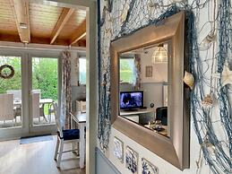 Holiday Home Urlaubsruhe 6 p Near Lake Lauwersmeer - no Pets