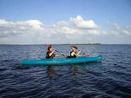 Holiday Home Urlaubsruhe 6 p Near Lake Lauwersmeer - no Pets