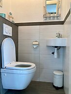 Holiday Home Urlaubsruhe 6 p Near Lake Lauwersmeer - no Pets