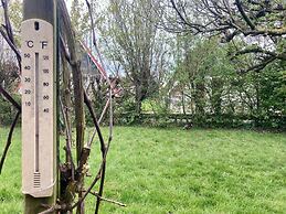 Holiday Home de Druif 6p With a Nice Terrace Near Lake Lauwersmeer