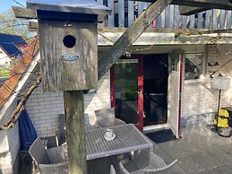 Holiday Home de Druif 6p With a Nice Terrace Near Lake Lauwersmeer