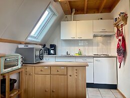 Holiday Home de Druif 6p With a Nice Terrace Near Lake Lauwersmeer