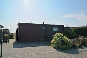 4pers - House w Sauna, Winter Garden & Fishing Pier in Front of the La