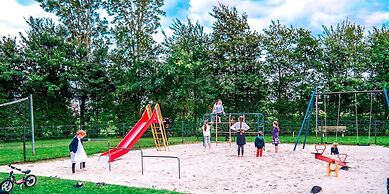 5 Pers Holiday Home Horizon Close to the National Park Lauwersmeer