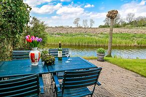 5 Pers Holiday Home Horizon Close to the National Park Lauwersmeer