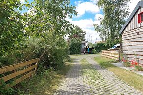 Beautiful Quiet 2 Persons Caravan on the Lauwersmeer