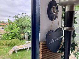 Beautiful Quiet 2 Persons Caravan on the Lauwersmeer