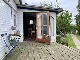 Beautiful Quiet 2 Persons Caravan on the Lauwersmeer