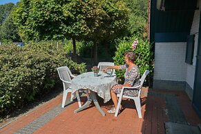 Holiday Home Schapenzicht With Balcony, Terrace, and Garden for 6 Pers