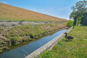 Holiday Home Schapenzicht With Balcony, Terrace, and Garden for 6 Pers