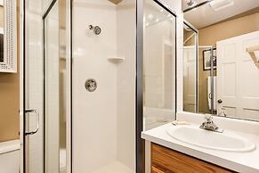 921 Faraway 5 Bedroom Home by RedAwning