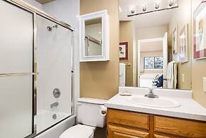 921 Faraway 5 Bedroom Home by RedAwning