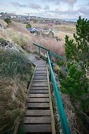 Red Robin - Vacation homes next to Svartifossur waterfall