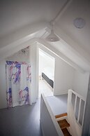 Red Robin - Vacation homes next to Svartifossur waterfall