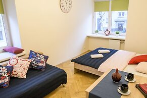 Golden Center Apartment