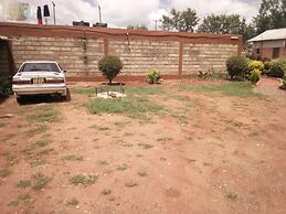 Mumbi Rose Guest House