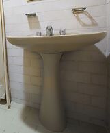 OYO Hotel Maria Teresa Inn