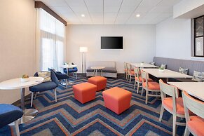 Hampton Inn Santa Cruz West, CA