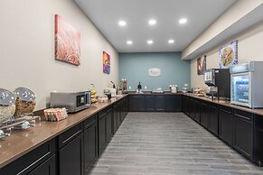 MainStay Suites Waukee - West Des Moines