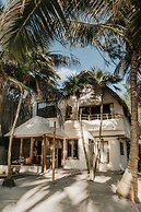 Zorba Tulum Beach Homes