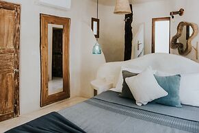 Zorba Tulum Beach Homes