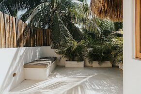 Zorba Tulum Beach Homes