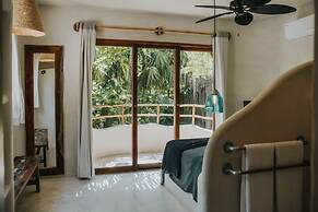 Zorba Tulum Beach Homes