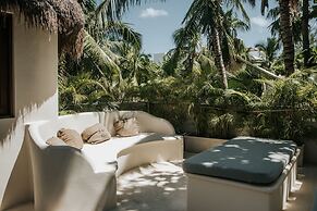 Zorba Tulum Beach Homes