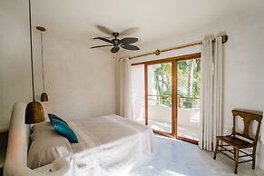 Zorba Tulum Beach Homes