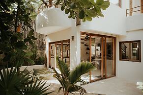 Zorba Tulum Beach Homes