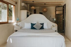 Zorba Tulum Beach Homes