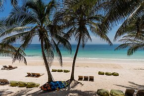 Zorba Tulum Beach Homes