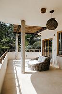 Zorba Tulum Beach Homes
