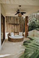 Zorba Tulum Beach Homes