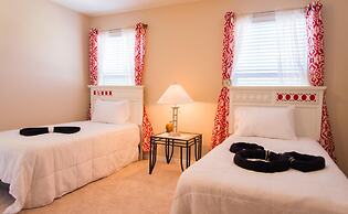 Trafalgar Retreat by Orlando Short Term