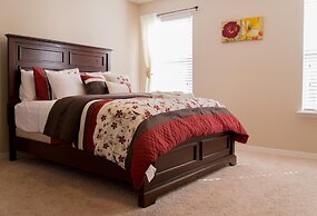 Trafalgar Retreat by Orlando Short Term