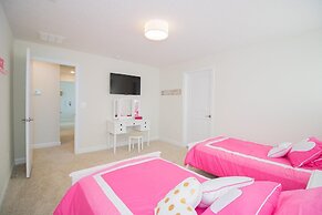 Storey Lake Escape by Orlando Short Term