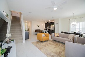 Storey Lake Escape by Orlando Short Term