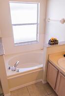 Paradise Island by Orlando Short Term