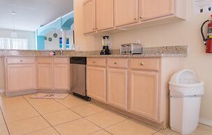 Paradise Island by Orlando Short Term