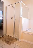 Paradise Island by Orlando Short Term