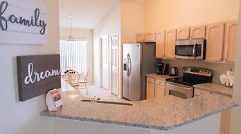 Paradise Island by Orlando Short Term