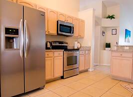 Paradise Island by Orlando Short Term