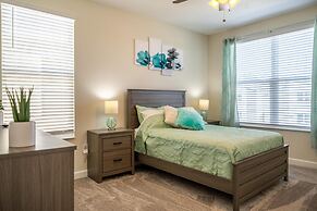 Safari Island by Orlando Short Term