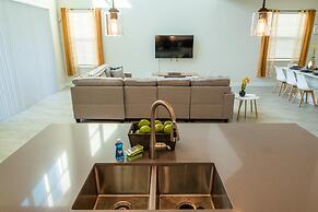 Safari Island by Orlando Short Term