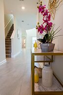 Safari Island by Orlando Short Term